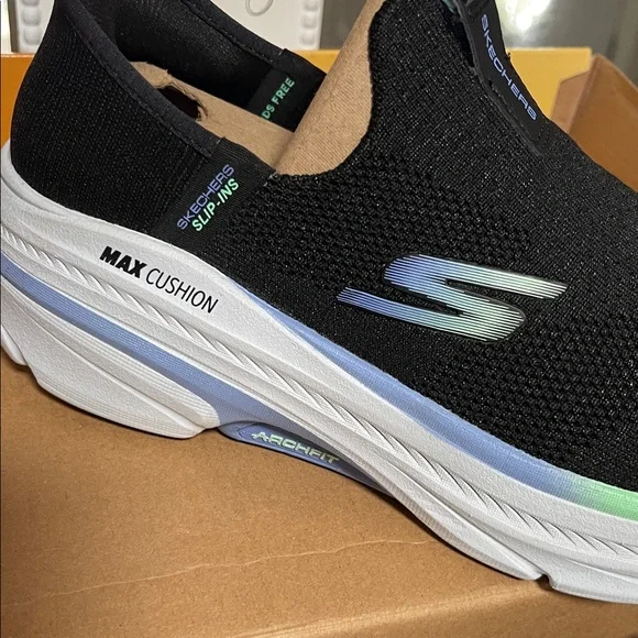 Skechers Black and Blue Max Cushion arch fit Slip-Ons - Picture 4 of 11